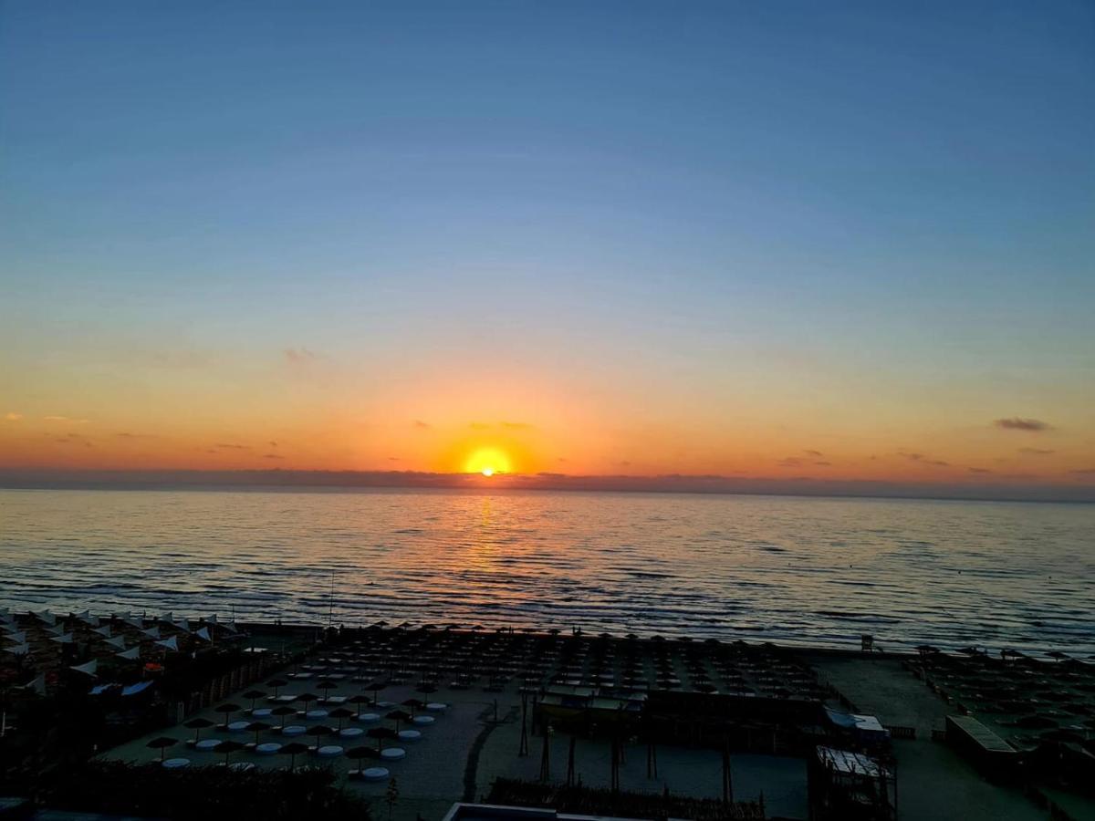 Mario Apartamente - Romantic Mamaia Exteriér fotografie